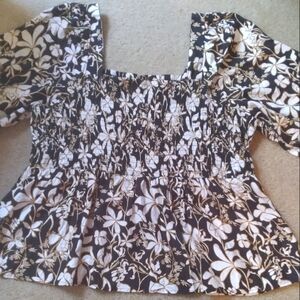 Ava and Viv Smocked Floral Print Top Cropped Brown Black White Vacation 3X‎
